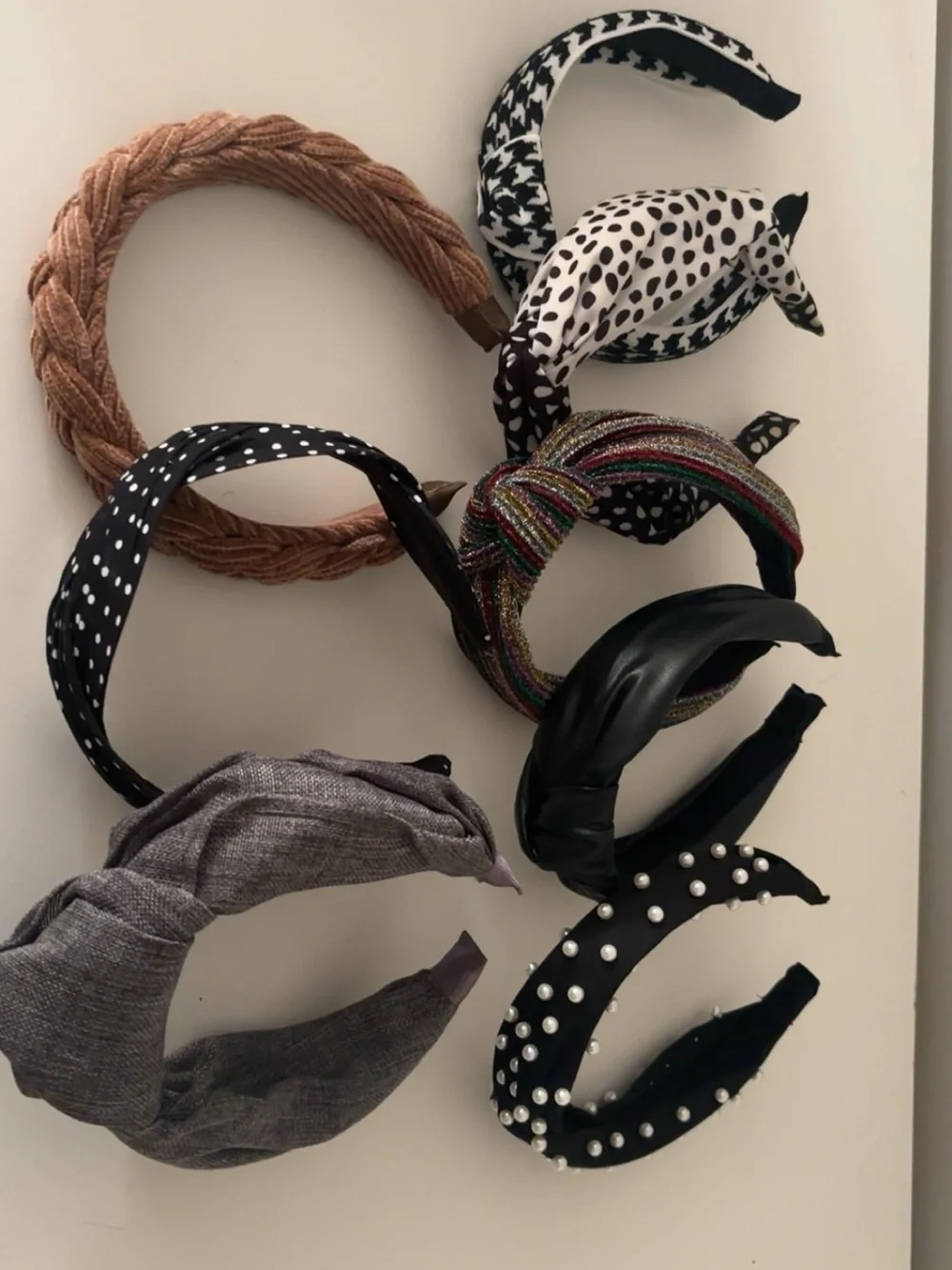 Stylish Black Pearl-Embellished Headband - Women Accessories